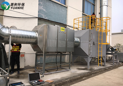 光氧催化廢氣處理設(shè)備與活性炭吸附裝置 光氧催化廢氣處理設(shè)備與活性炭吸附裝置